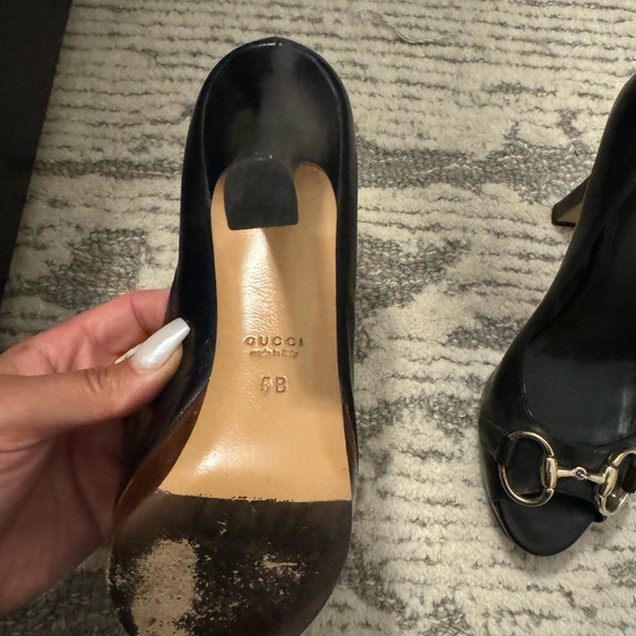 Gucci horseshoe pumps - Picture 3 of 3
